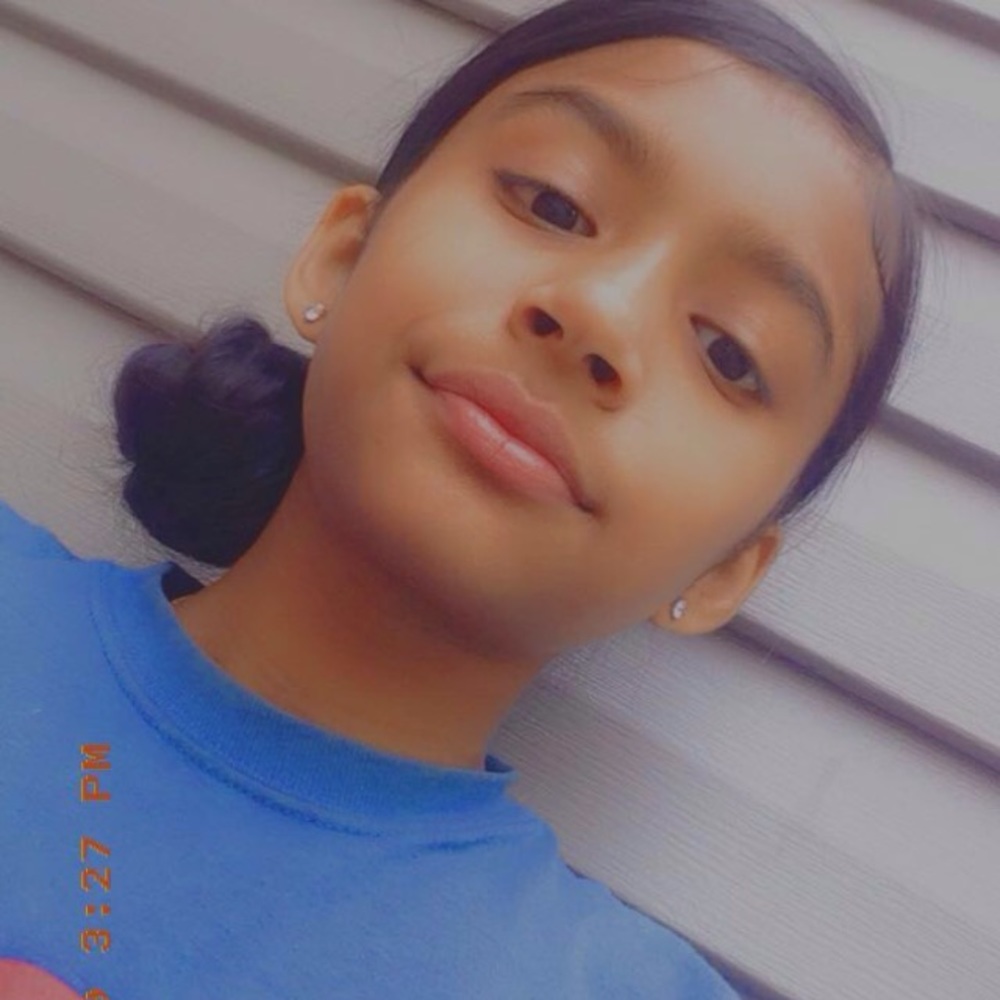 Meet your Posher, Anika